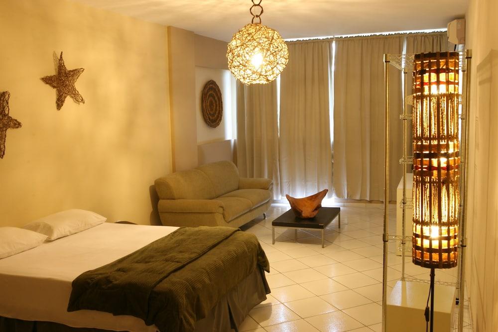 Porto Hotel